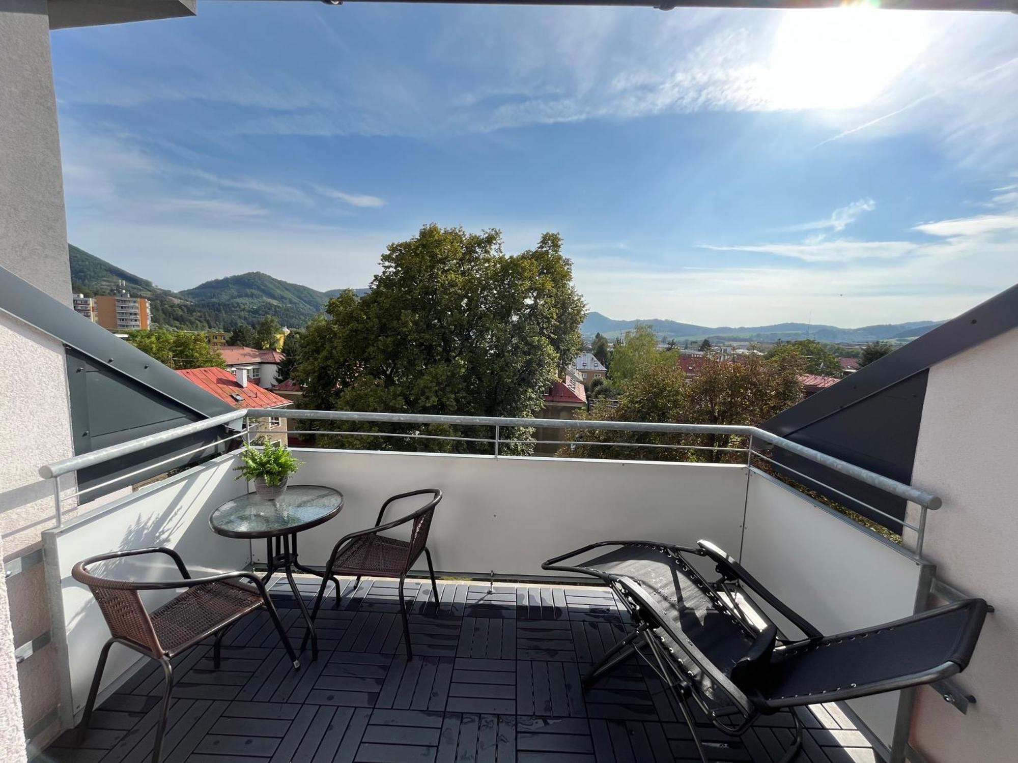 Tranquille Inn Apartment Kysucke Nove Mesto Ngoại thất bức ảnh