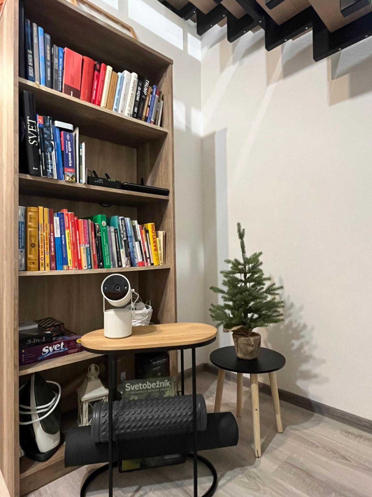 Tranquille Inn Apartment Kysucke Nove Mesto Ngoại thất bức ảnh